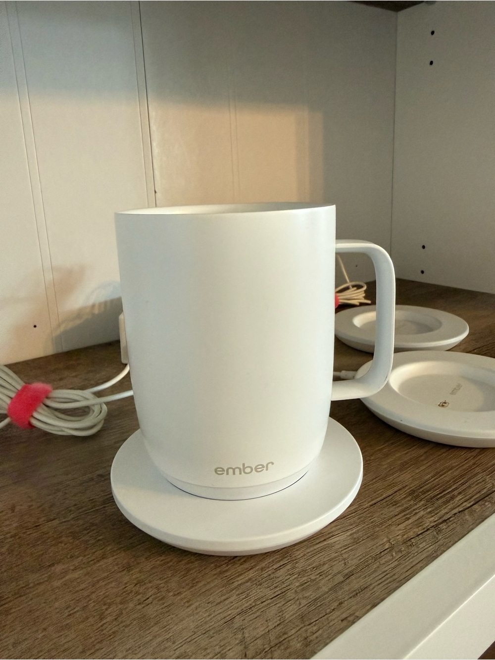 Ember Mug 2 Smart Mug - White (14 oz) w/3 chargers!!!!